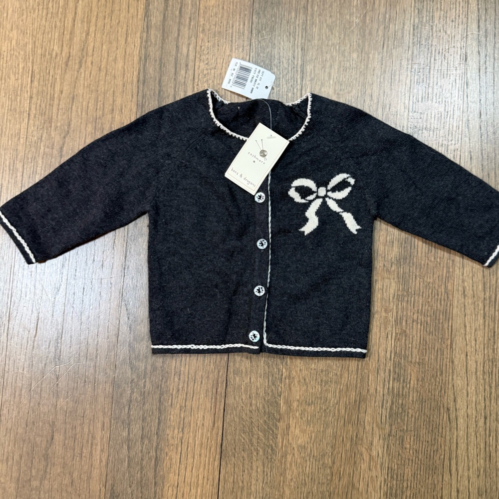 New Bees and Dragons Gray Cardigan with Bow Detail-Size 3-6 months